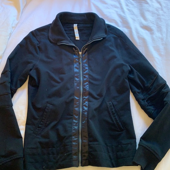 Black Lululemon Jacket ⭐️ perfect condition ⭐️ - Picture 1 of 4